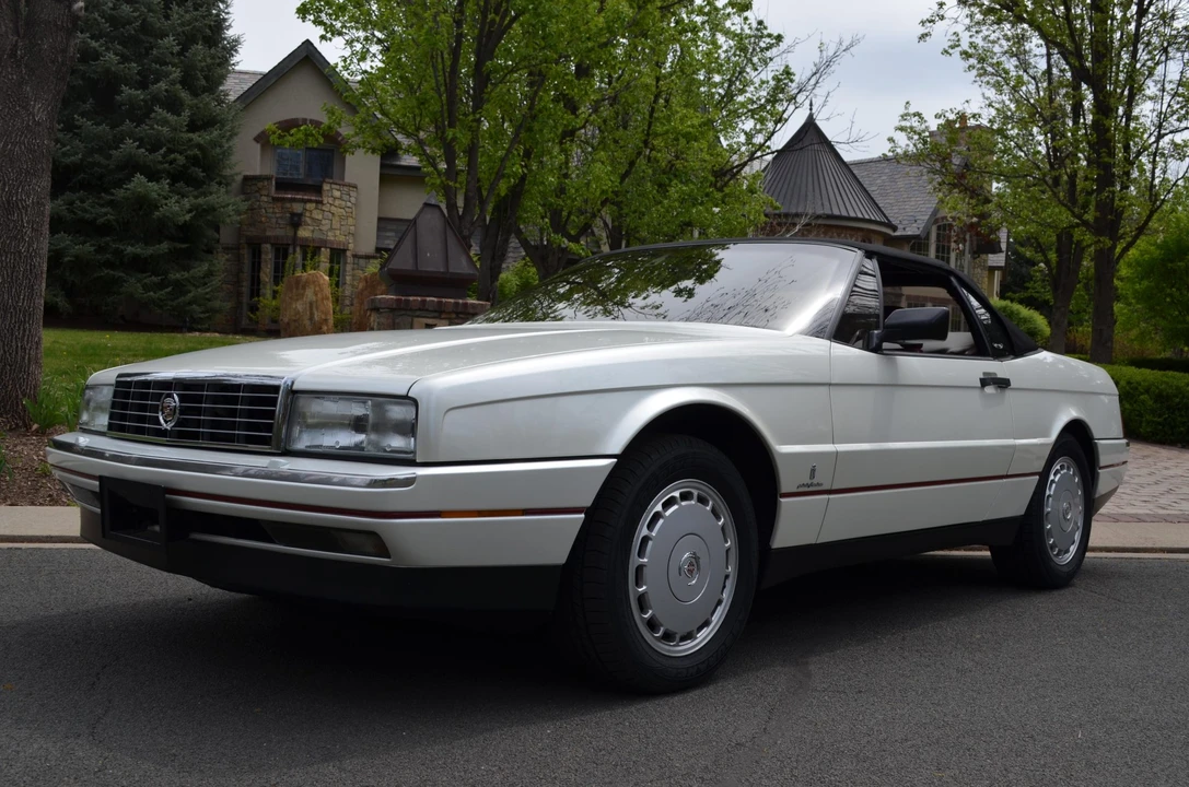 1991 Cadillac Allante - Image 17 of 31