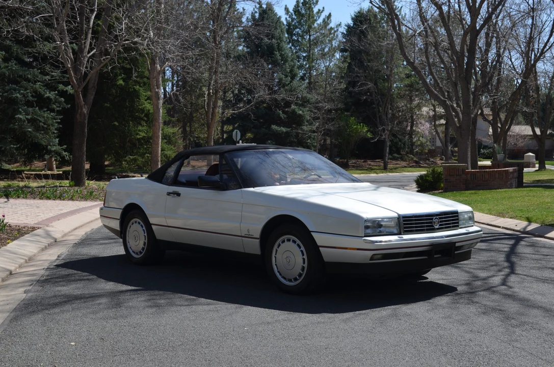 1991 Cadillac Allante - Image 4 of 31