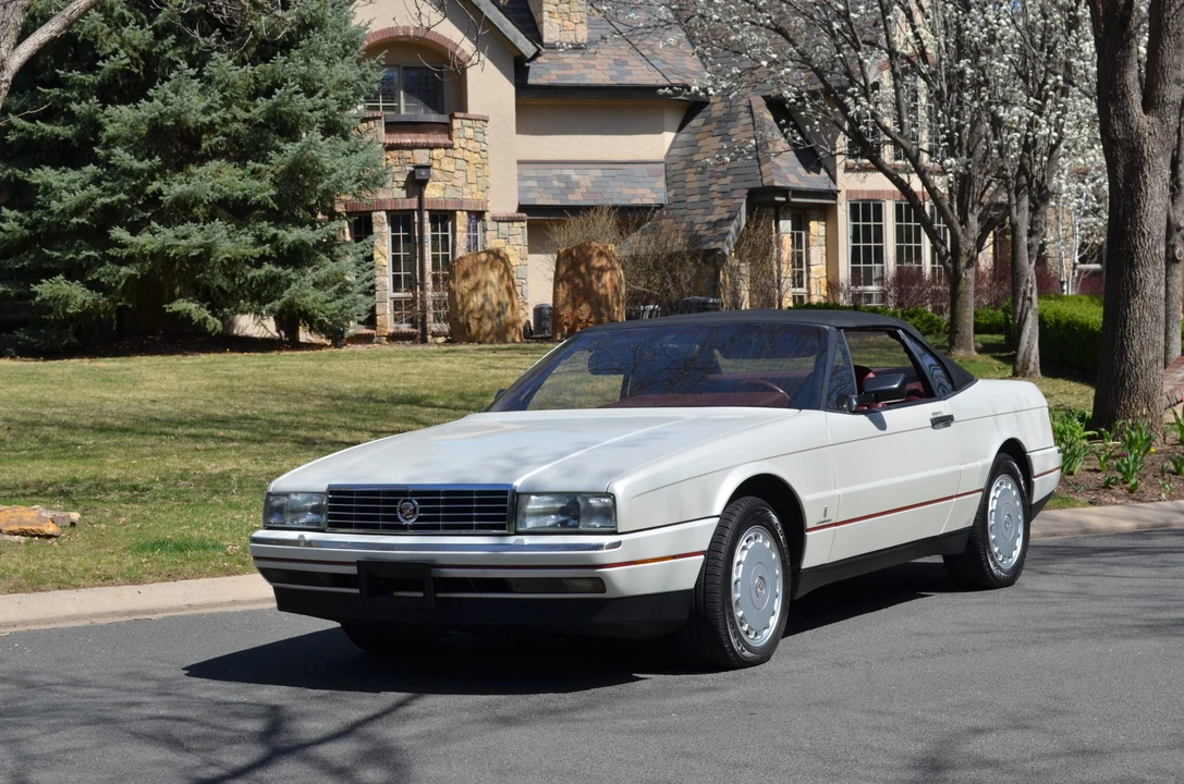 1991 Cadillac Allante - Image 19 of 31