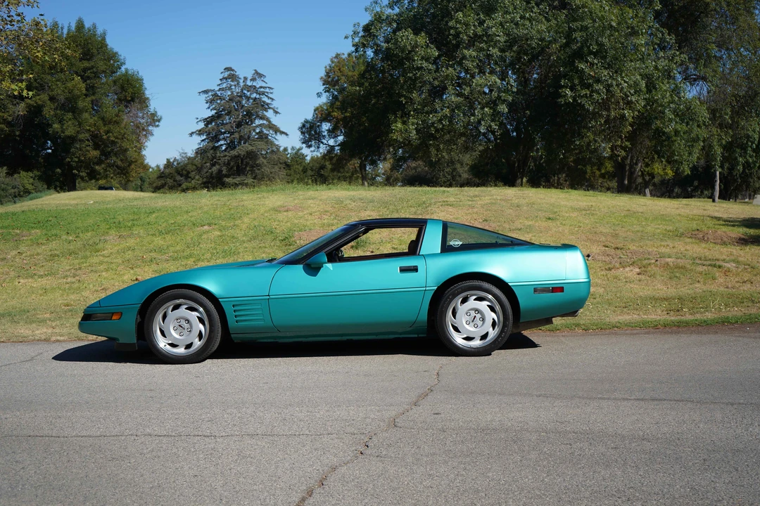 1991 Chevrolet Corvette C4 - Image 26 of 31