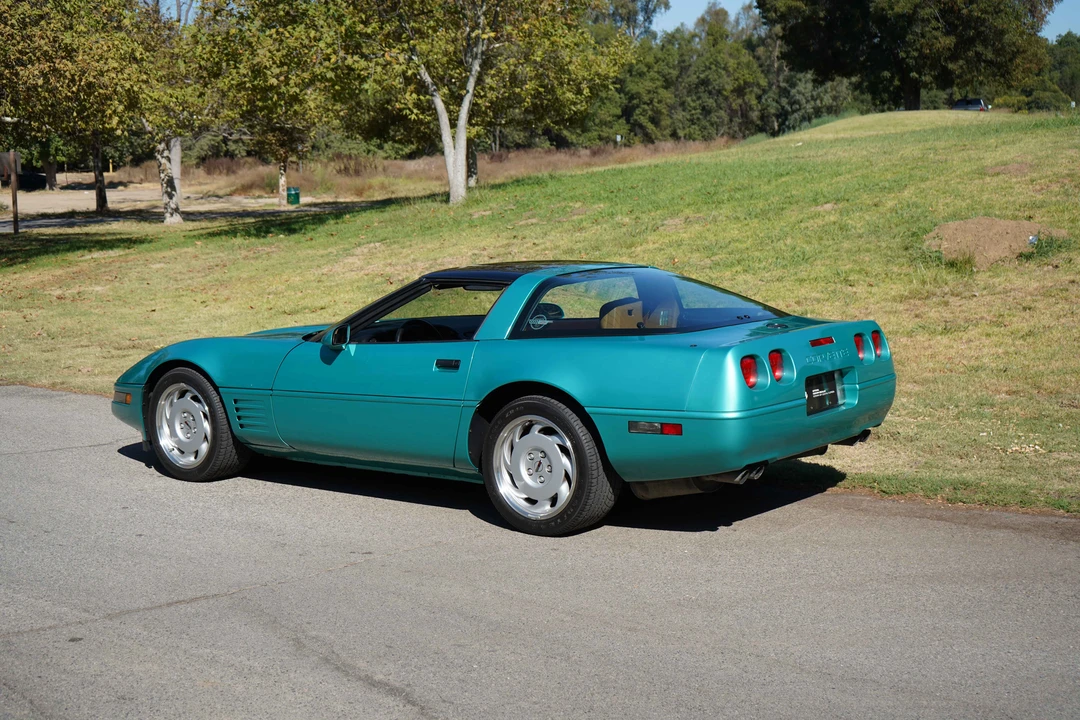 1991 Chevrolet Corvette C4 - Image 27 of 31