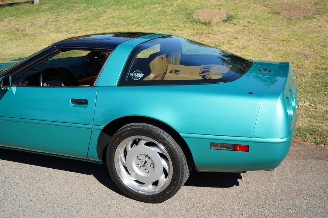 1991 Chevrolet Corvette C4 - Image 30 of 31