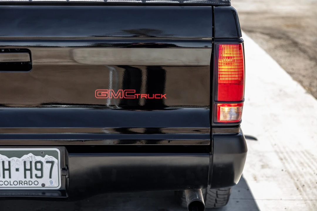 1991 GMC Syclone - Image 22 of 31