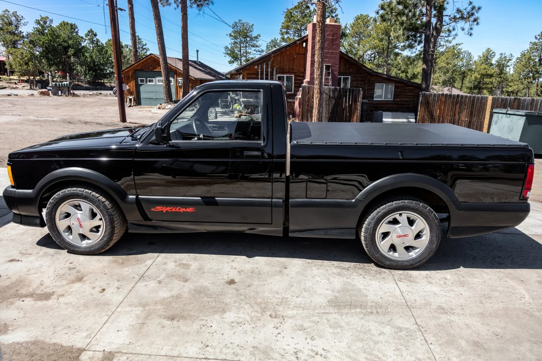 1991 GMC Syclone - Image 7 of 31