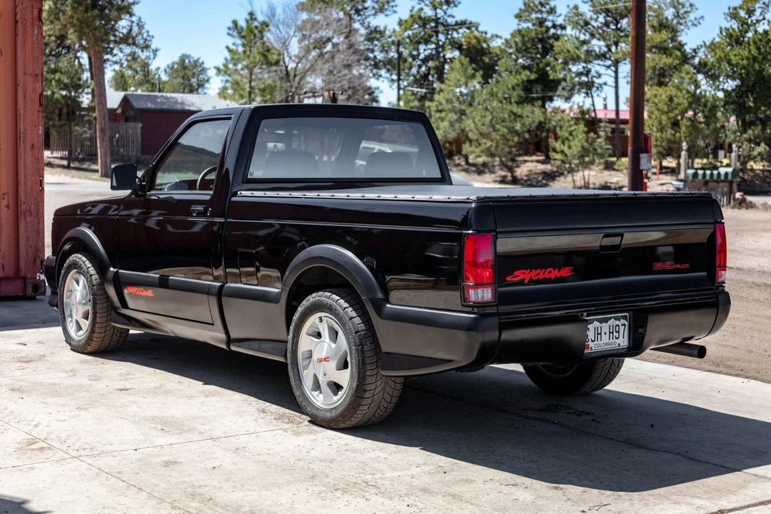 1991 GMC Syclone - Image 6 of 31