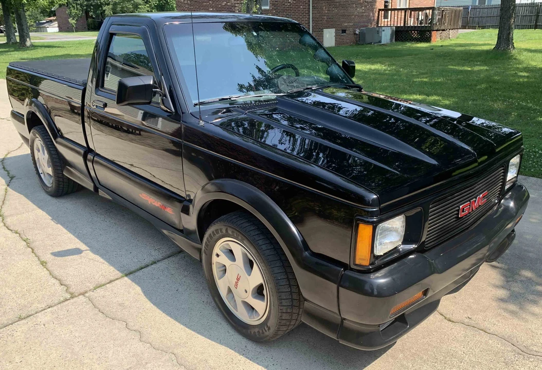 1991 GMC Syclone - Image 2 of 31