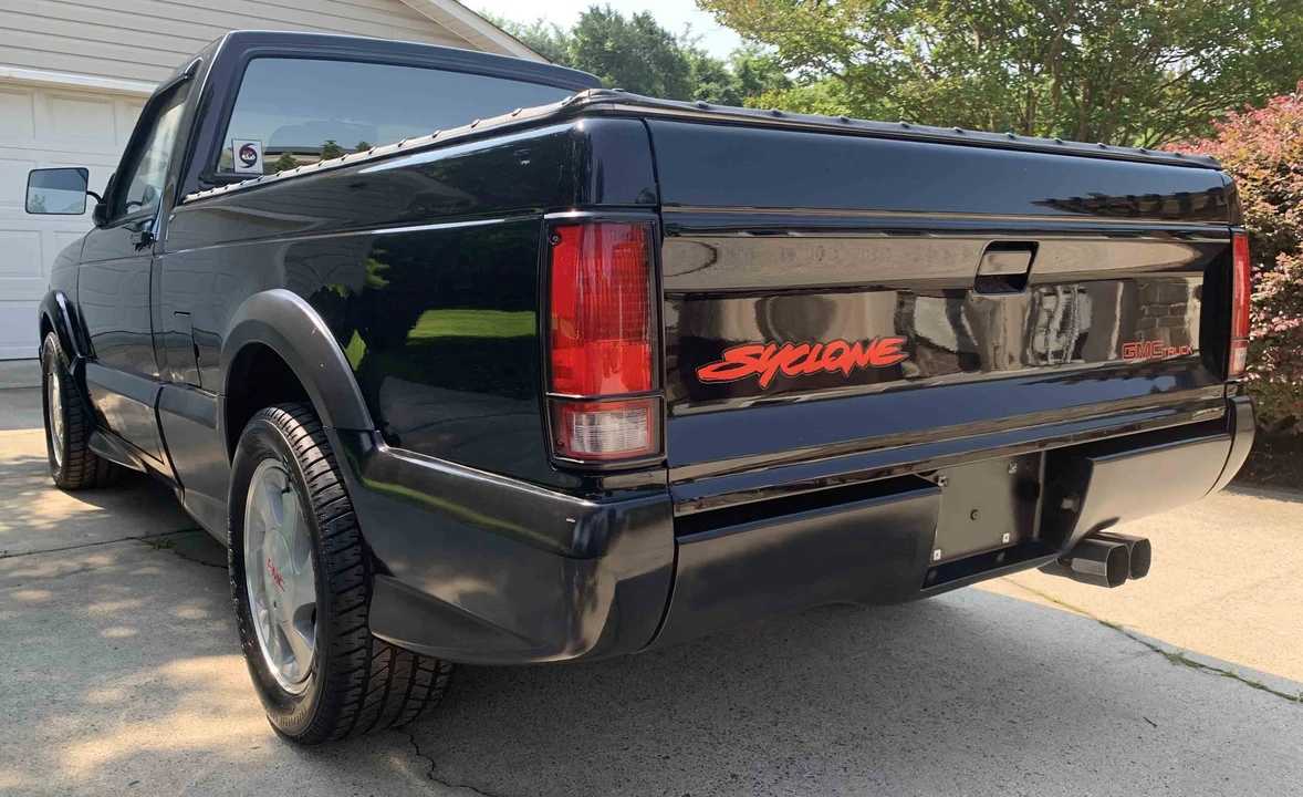 1991 GMC Syclone - Image 13 of 31