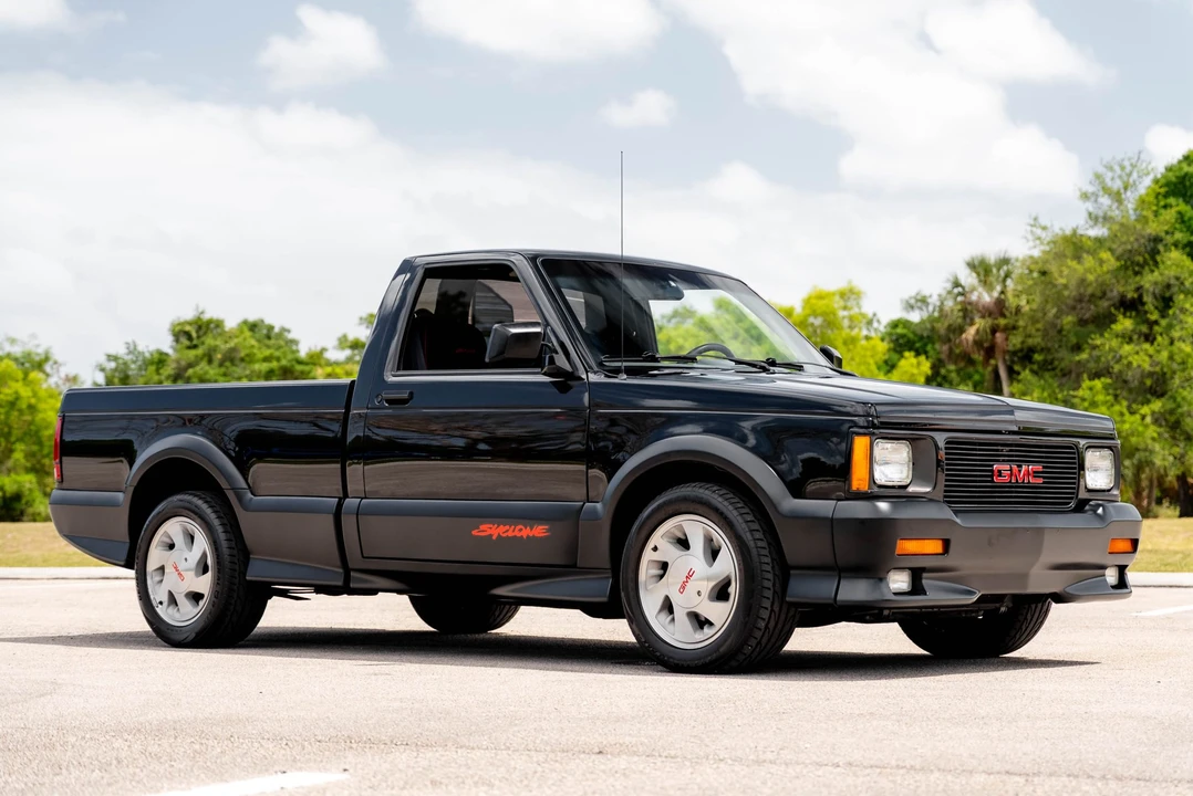1991 GMC Syclone - Image 13 of 31