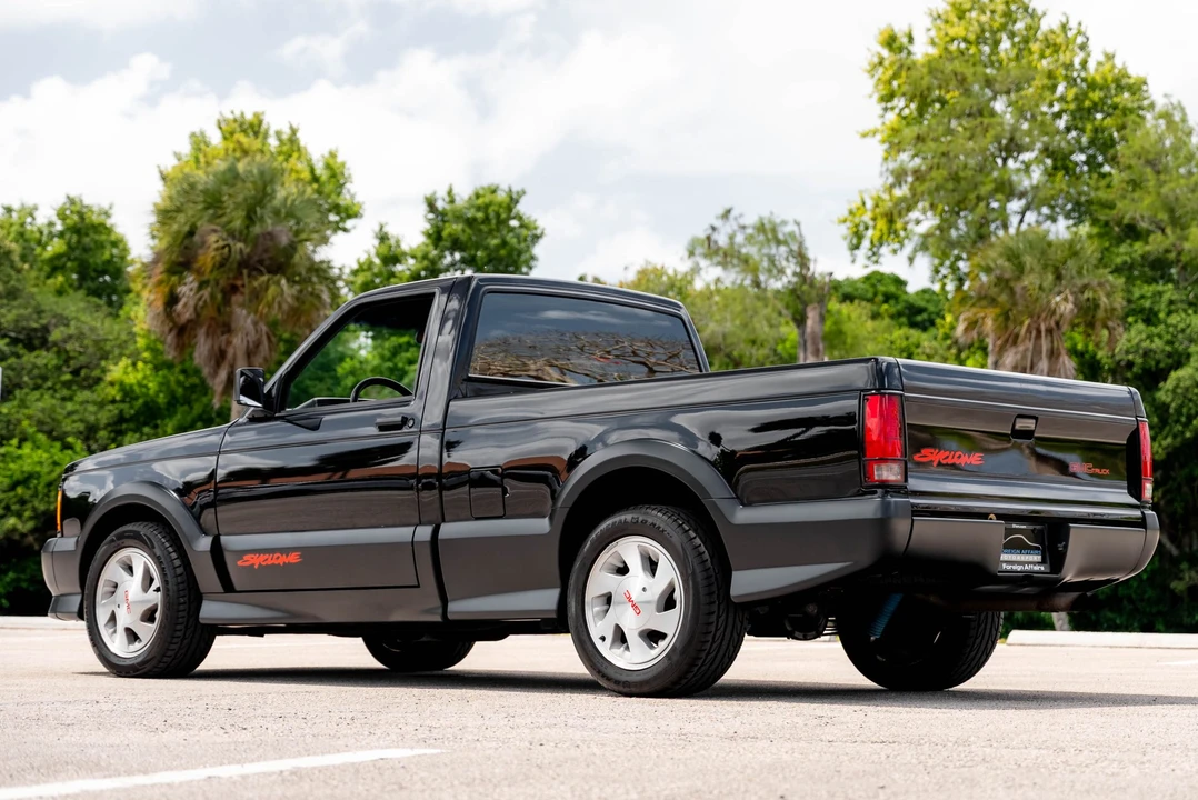 1991 GMC Syclone - Image 9 of 31