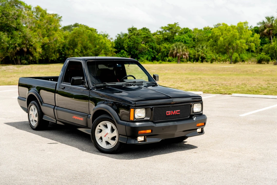 1991 GMC Syclone - Image 2 of 31