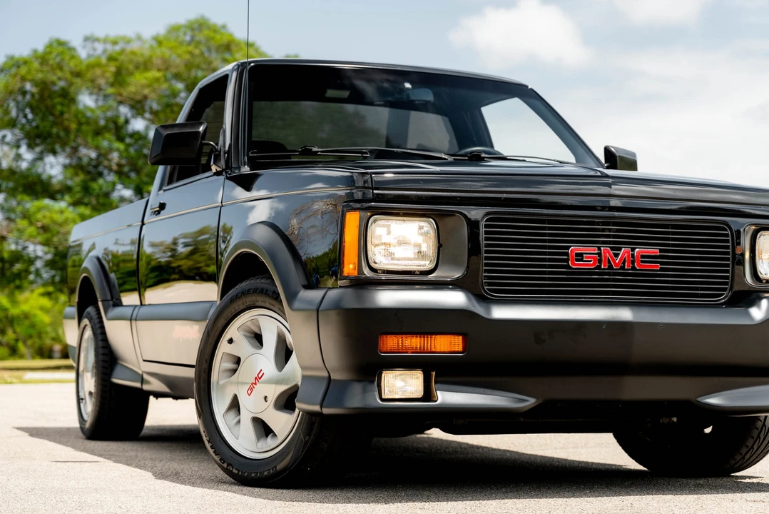 1991 GMC Syclone - Image 26 of 31