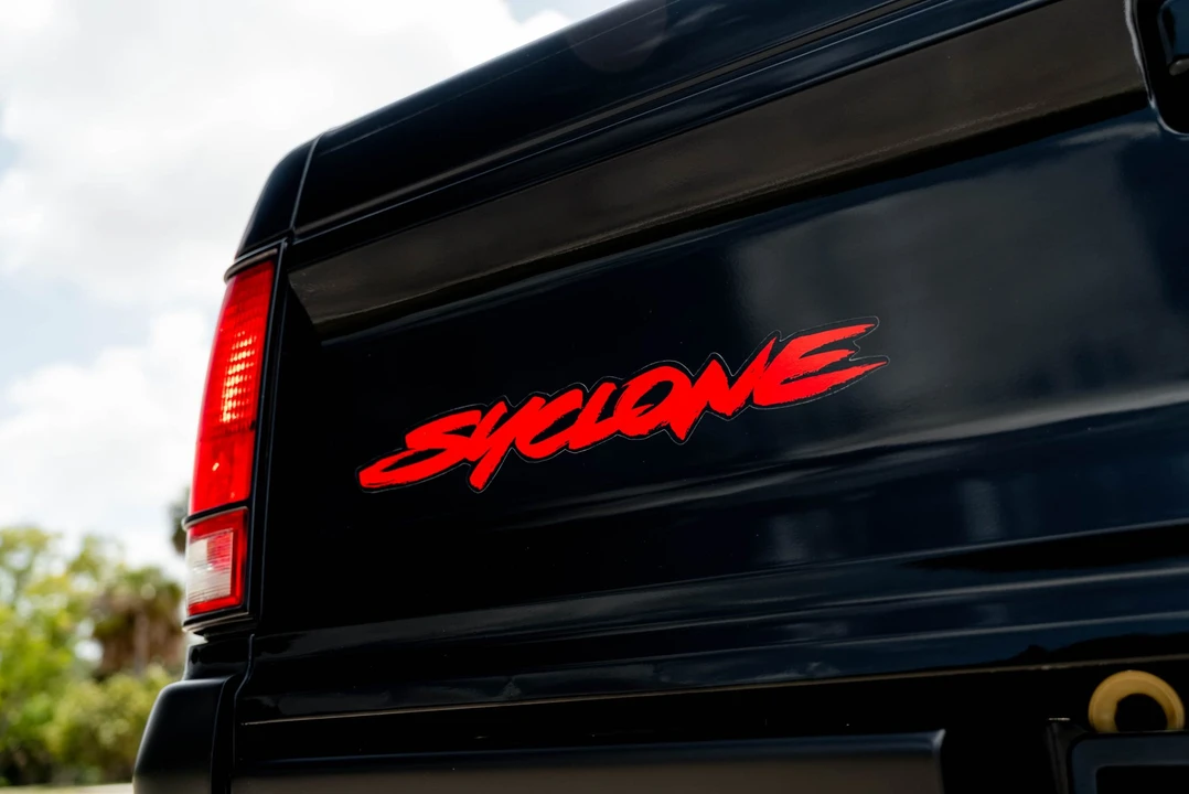 1991 GMC Syclone - Image 17 of 31