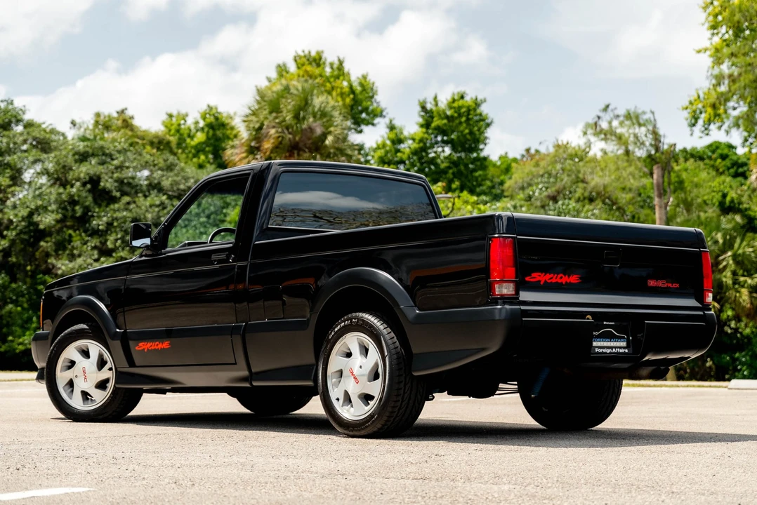 1991 GMC Syclone - Image 8 of 31