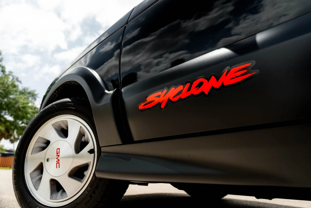 1991 GMC Syclone - Image 20 of 31