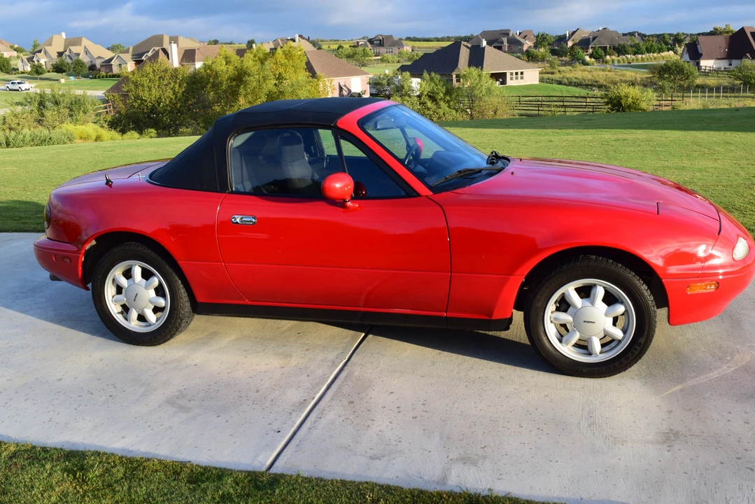 1992 Mazda NA MX-5 Miata - Image 11 of 31