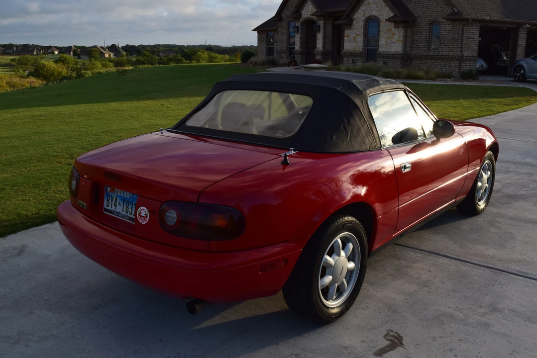 1992 Mazda NA MX-5 Miata - Image 17 of 31