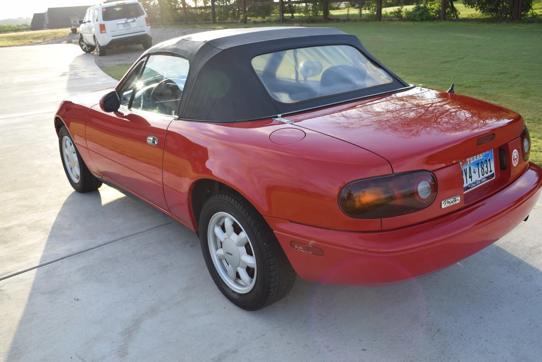 1992 Mazda NA MX-5 Miata - Image 21 of 31