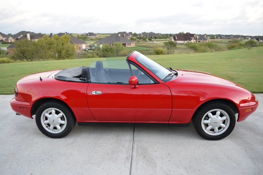 1992 Mazda NA MX-5 Miata - Image 13 of 31