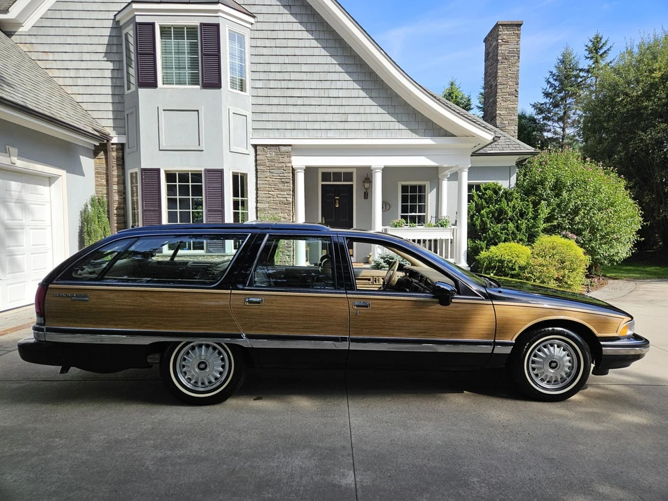 1993 Buick Roadmaster - Image 25 of 31
