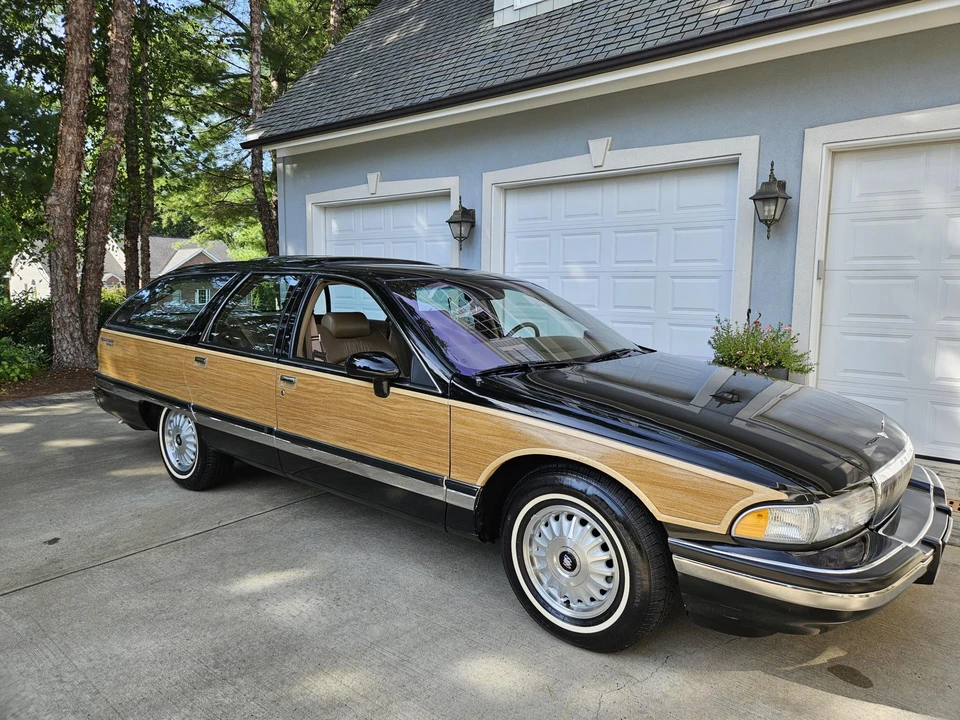 1993 Buick Roadmaster - Image 28 of 31