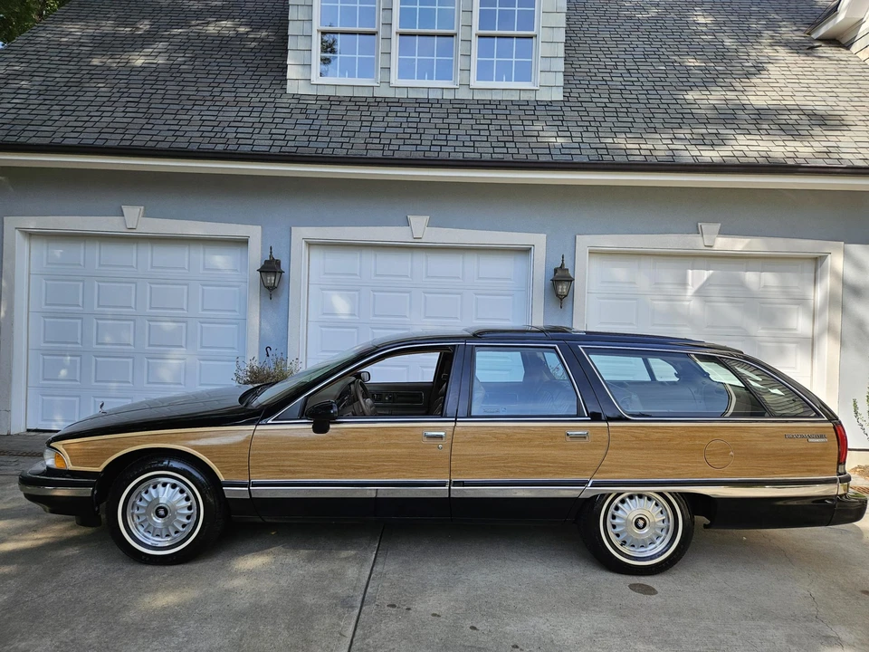1993 Buick Roadmaster - Image 10 of 31