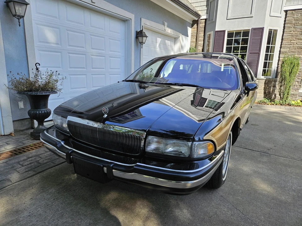 1993 Buick Roadmaster - Image 2 of 31