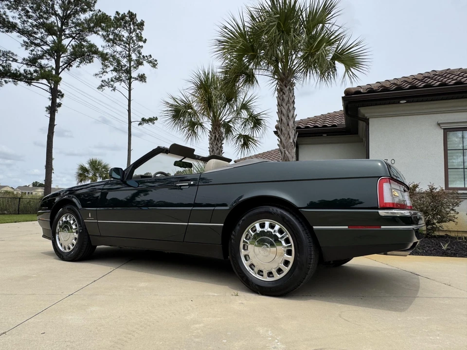 1993 Cadillac Allante - Image 24 of 31