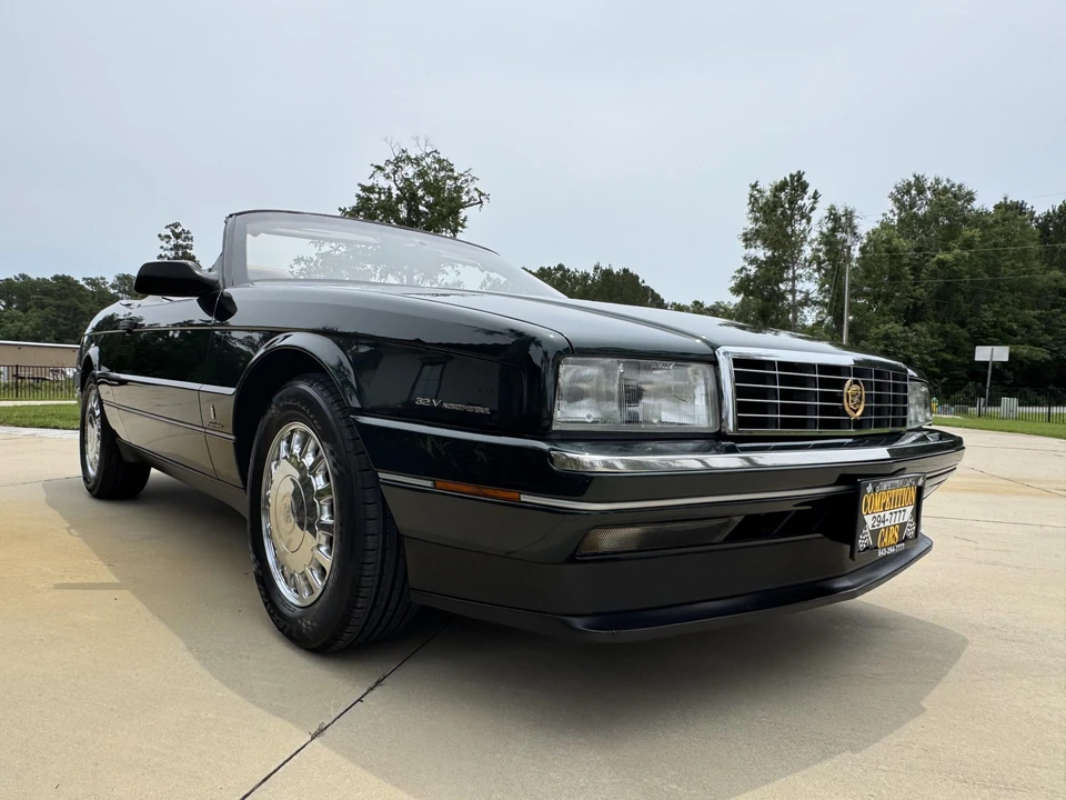 1993 Cadillac Allante - Image 8 of 31