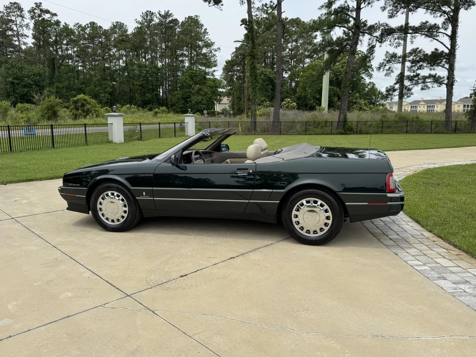 1993 Cadillac Allante - Image 25 of 31