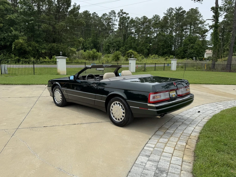 1993 Cadillac Allante - Image 23 of 31