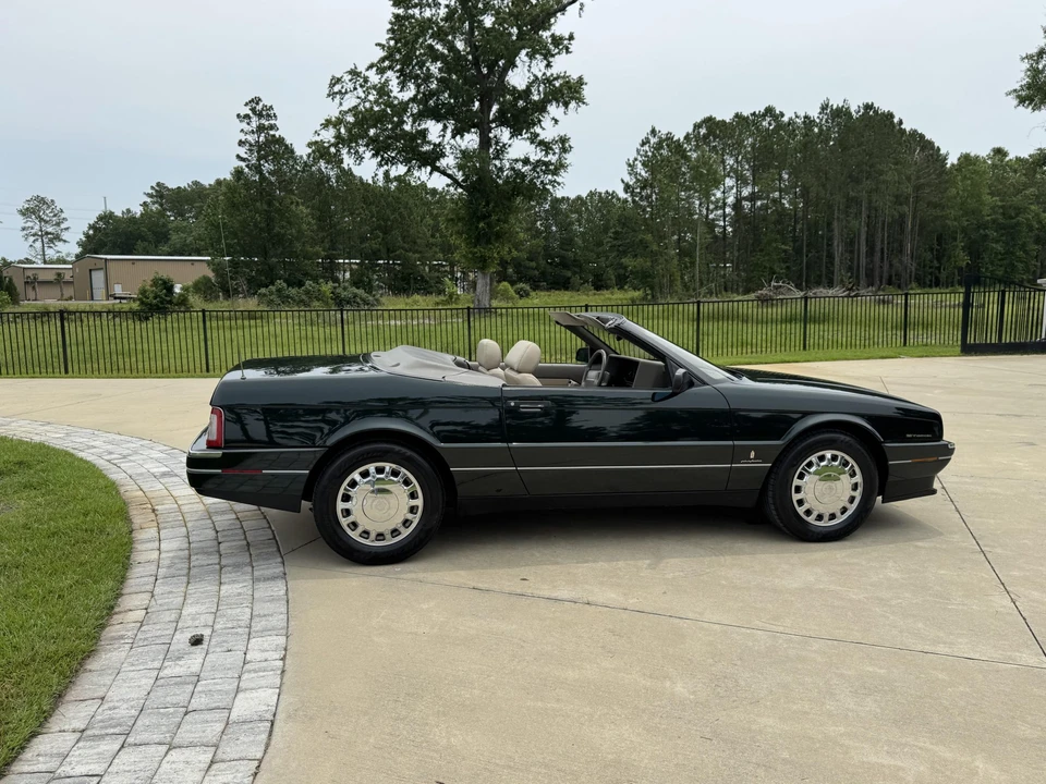 1993 Cadillac Allante - Image 14 of 31