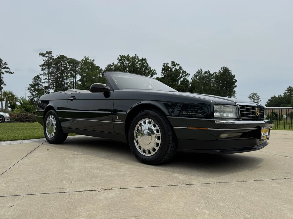 1993 Cadillac Allante - Image 11 of 31