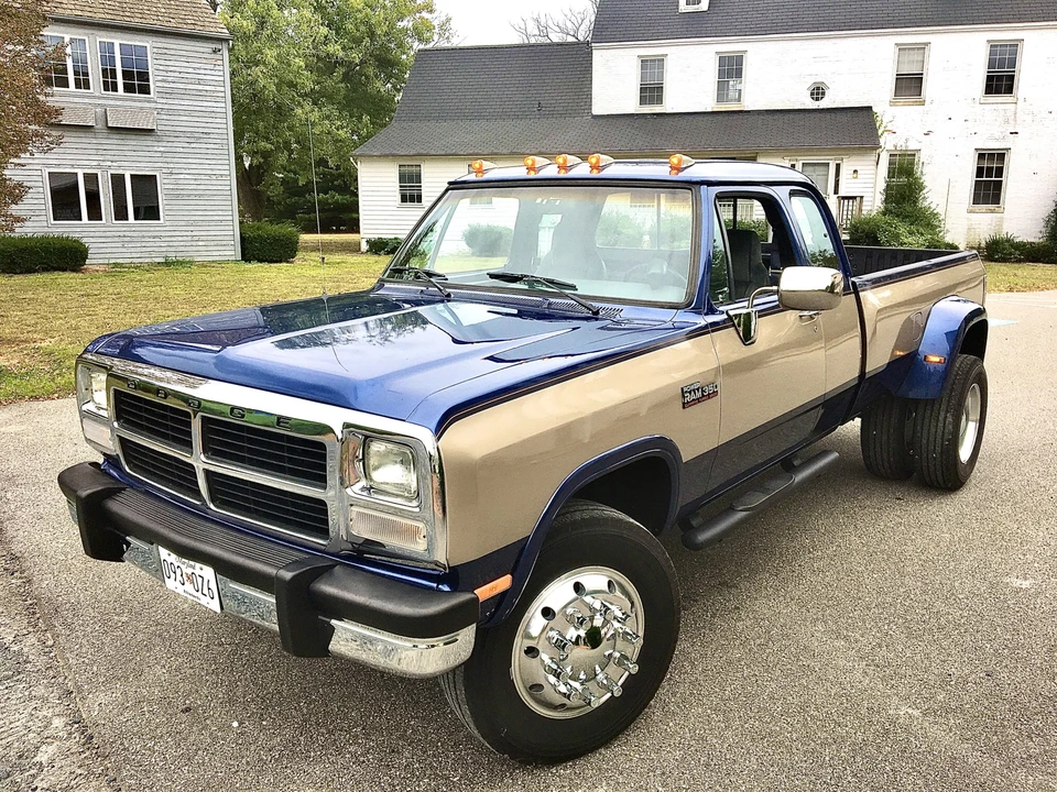1993 Dodge Ram 1st Gen - Image 2 of 31