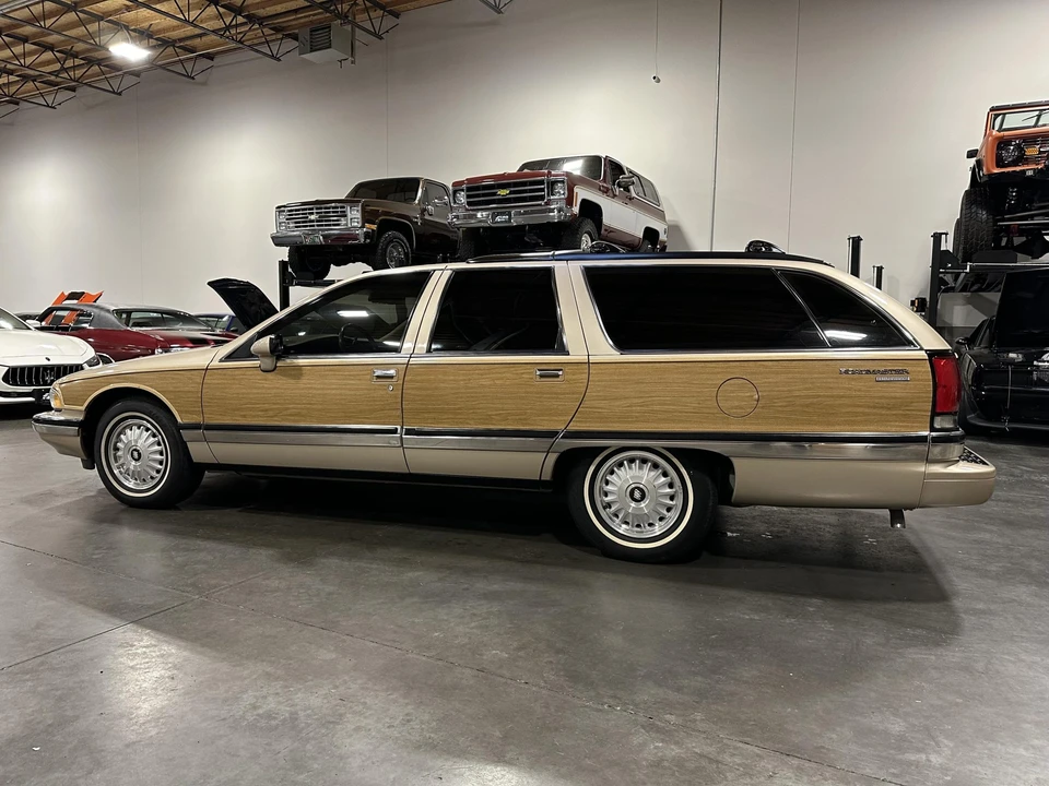 1994 Buick Roadmaster - Image 27 of 31