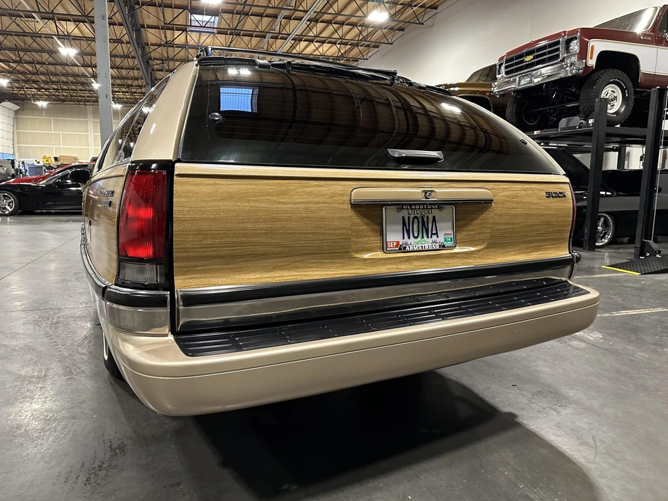 1994 Buick Roadmaster - Image 22 of 31