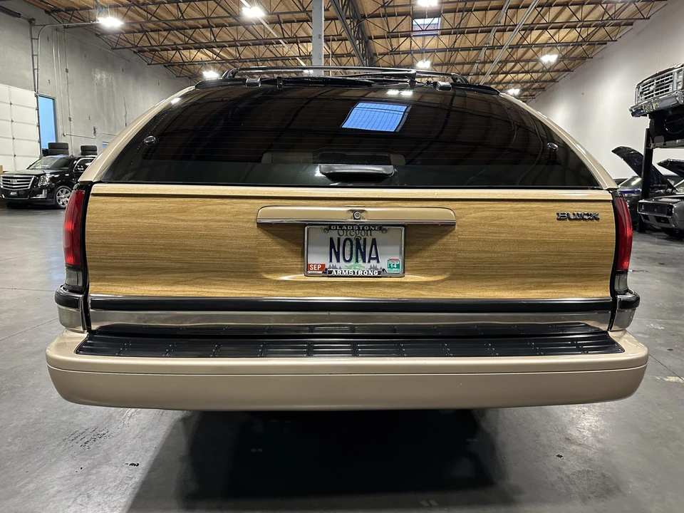 1994 Buick Roadmaster - Image 20 of 31