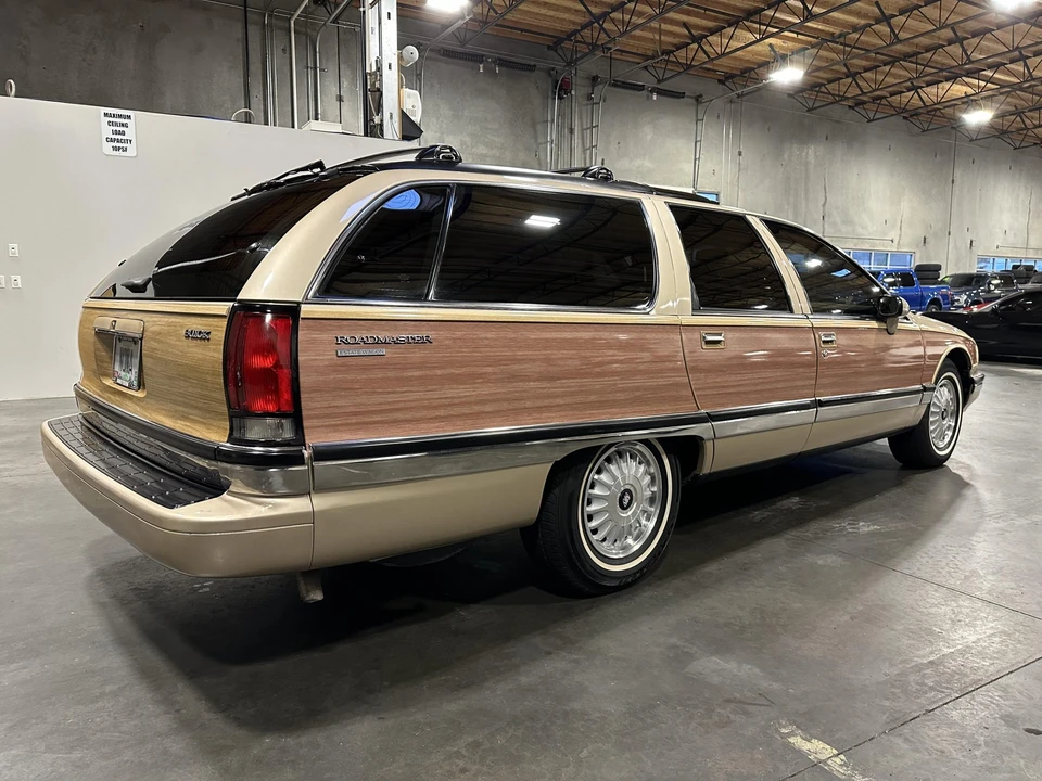 1994 Buick Roadmaster - Image 16 of 31