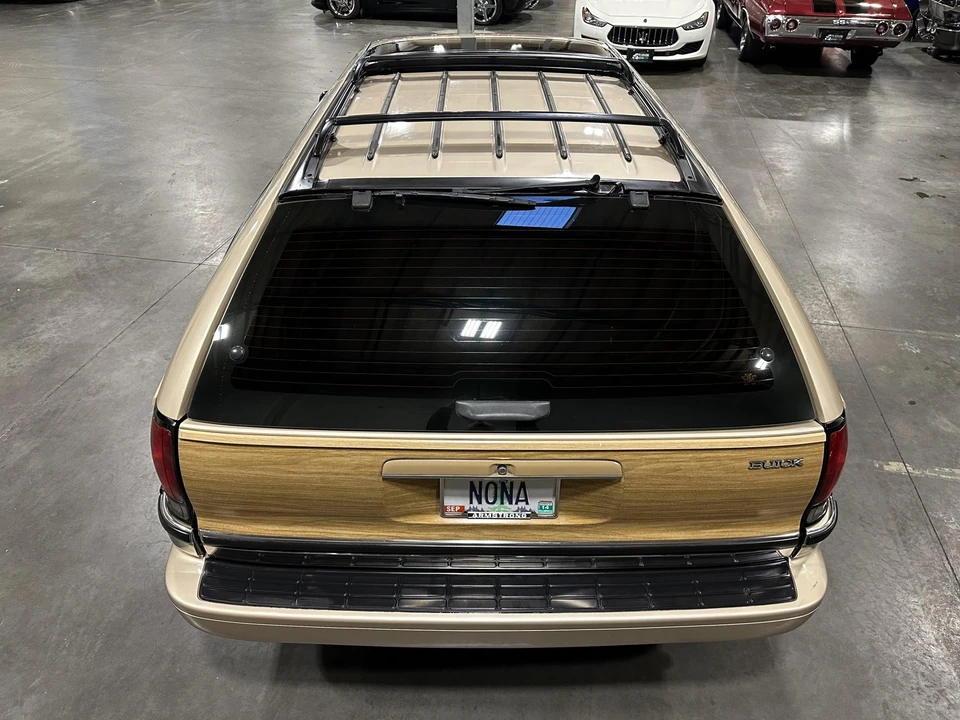 1994 Buick Roadmaster - Image 21 of 31