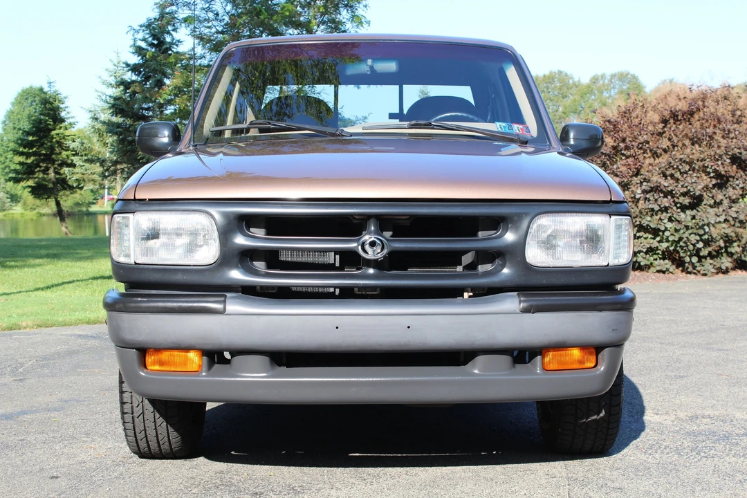 1994 Mazda B Series 4th Gen - Image 4 of 31