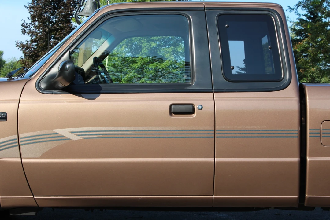 1994 Mazda B Series 4th Gen - Image 15 of 31