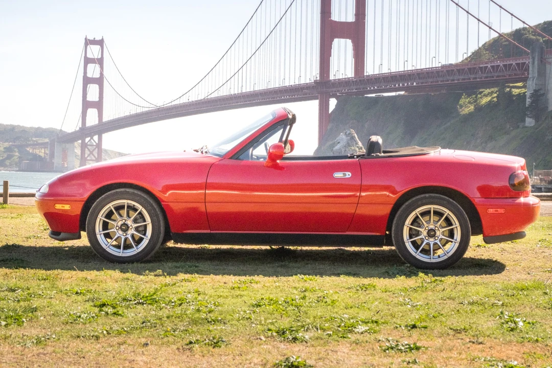 1994 Mazda NA MX-5 Miata - Image 9 of 31