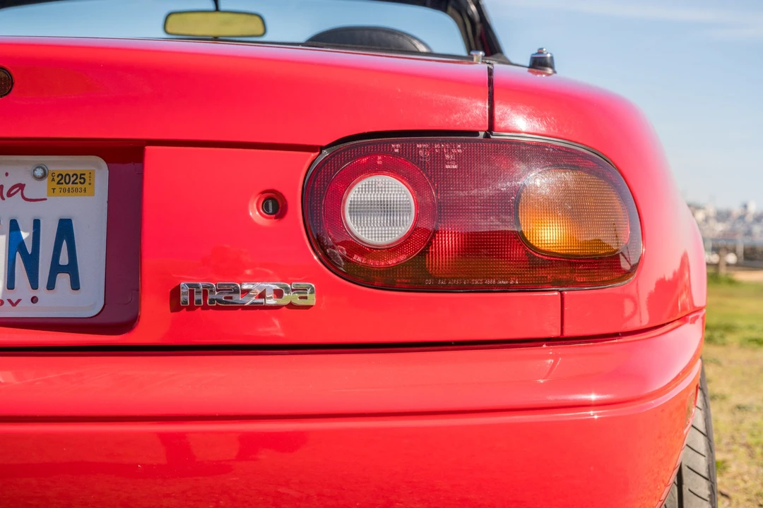 1994 Mazda NA MX-5 Miata - Image 30 of 31
