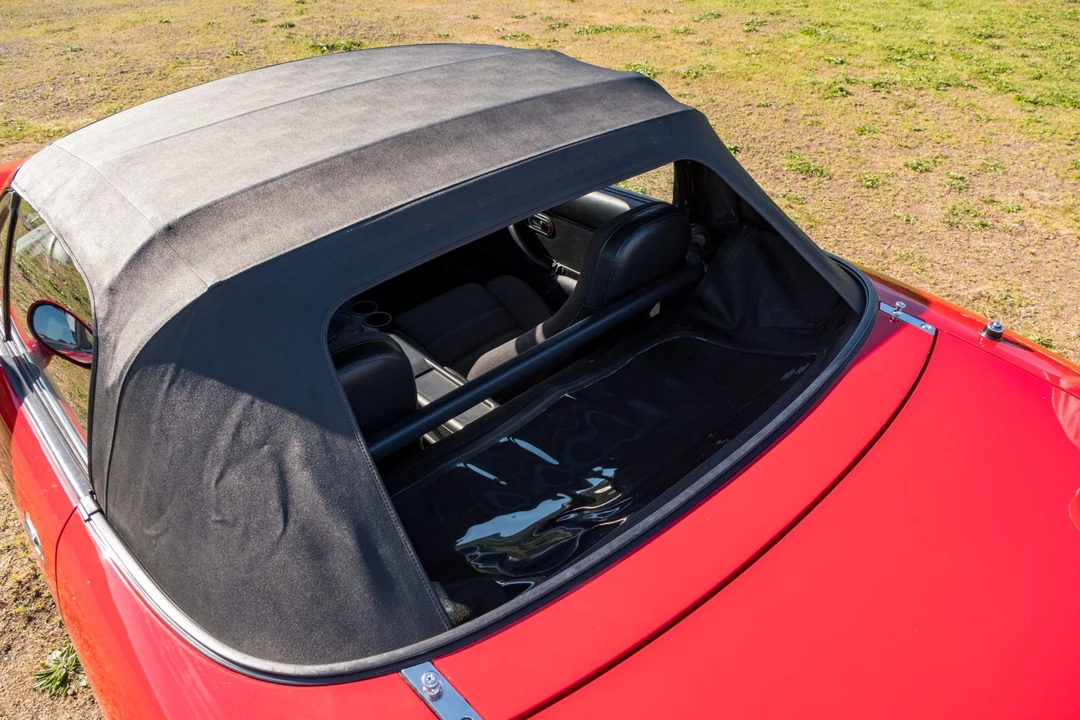 1994 Mazda NA MX-5 Miata - Image 21 of 31