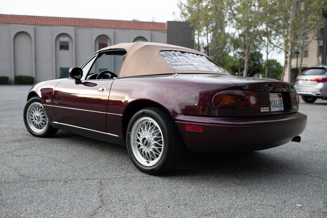 1995 Mazda NA MX-5 Miata - Image 27 of 31