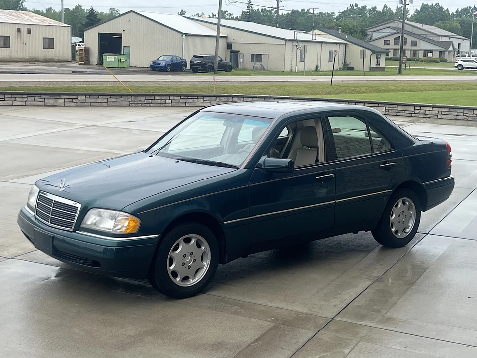 1995 Mercedes-Benz W202 C-Class - Image 4 of 31