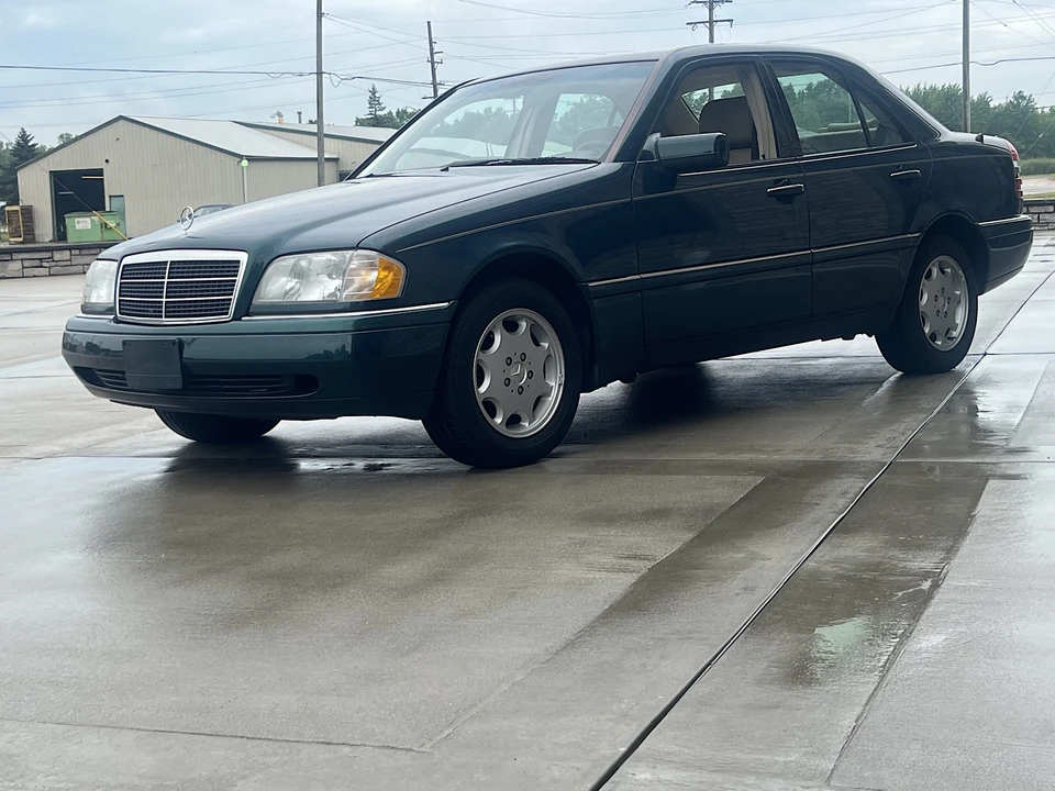 1995 Mercedes-Benz W202 C-Class - Image 10 of 31