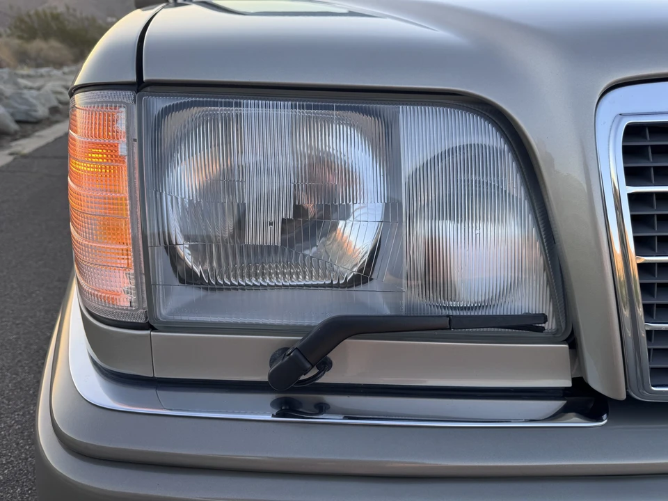 1995 Mercedes-Benz W124 E-Class - Image 29 of 31