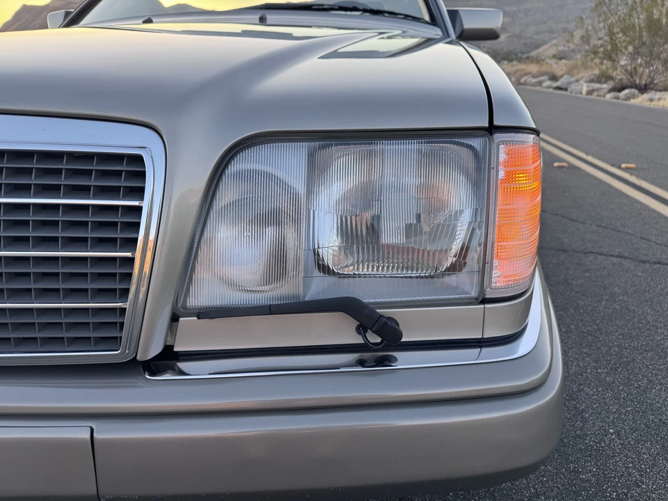 1995 Mercedes-Benz W124 E-Class - Image 30 of 31