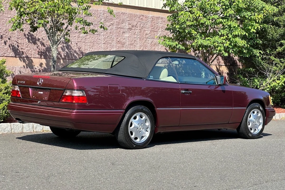 1995 Mercedes-Benz W124 E-Class - Image 8 of 31