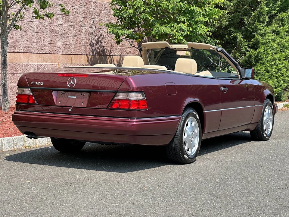1995 Mercedes-Benz W124 E-Class - Image 29 of 31